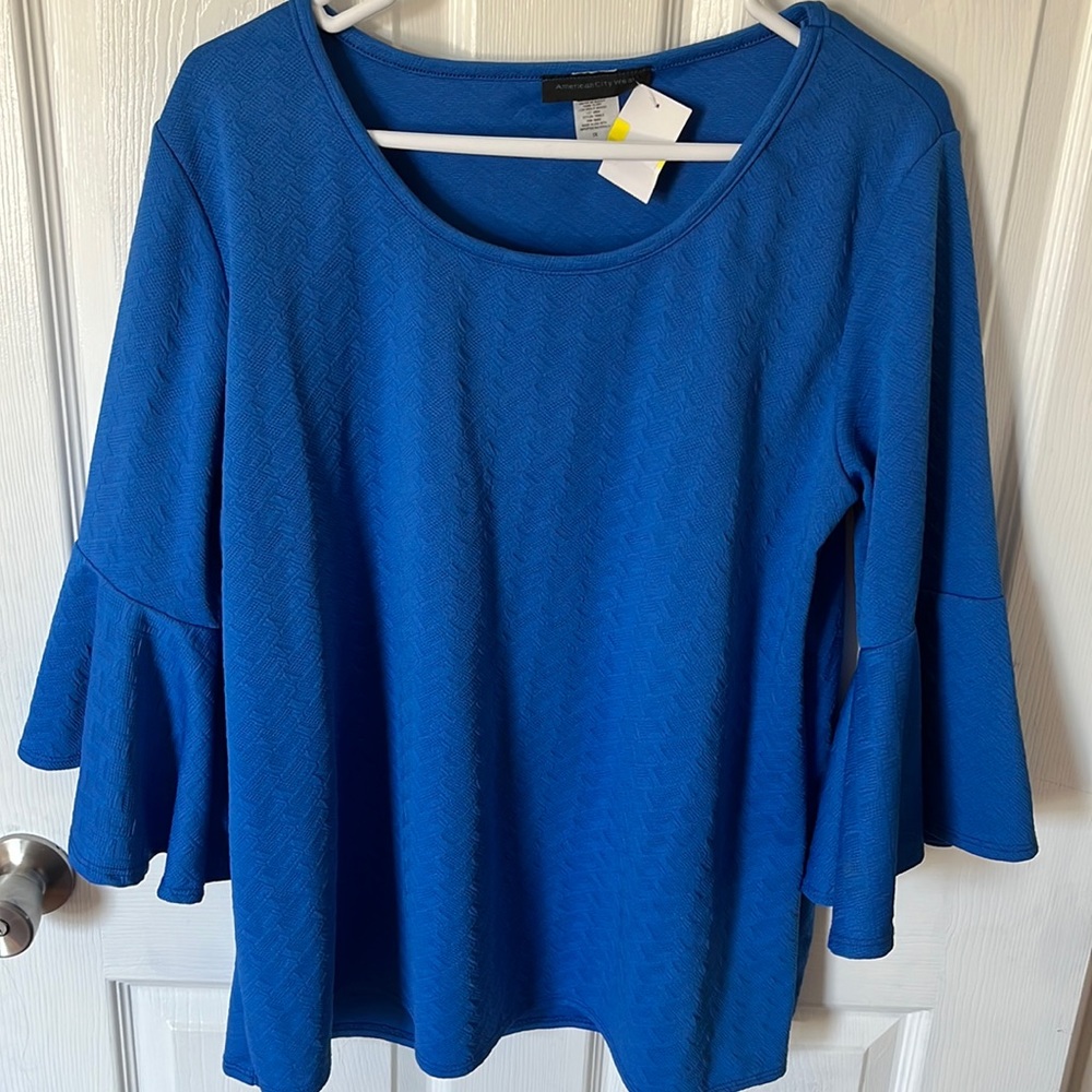 blue bell sleeve